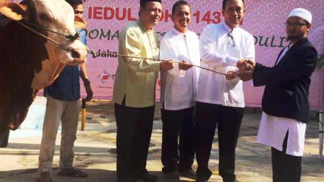 Sebanyak 497 hewan kurban diserahkan Telkom pada Idul Adha tahun ini, dengan rincian 466 ekor sapi, 30 ekor kambing dan 1 ekor kerbau.