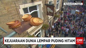 Kompetisi Internasional Melempar Puding Hitam