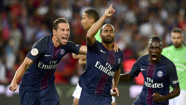 Arsene Wenger menilai Paris Saint-Germain baru saja mengalami kerugian besar setelah Zlatan Ibrahimovic pergi di musim panas lalu.