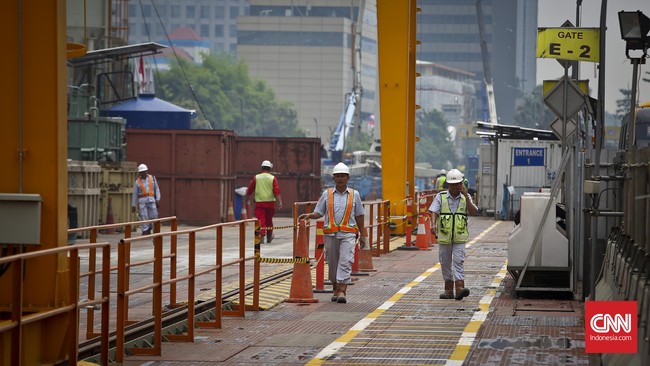 Pemilik bangunan yang sebagian lahannya terpakai untuk proyek MRT ditawarkan kompensasi boleh menambah bangunan hingga 14 lantai.