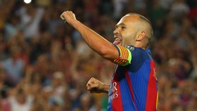 Sanjungan dan Guyonan Enrique untuk Iniesta