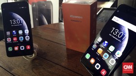 Genjot VoLTE, Smartfren Bundling Hisense PureShot Plus 2
