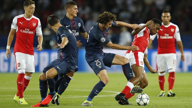 Enam klub bisa memastikan langkah ke babak 16 besar Liga Champions pada hari pertama matchday keempat fase grup, termasuk PSG, Arsenal, dan Bayern Munich.