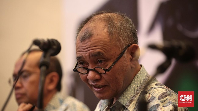 KPK menetapkan empat orang sebagai tersangka terkait dugaan suap pengadaan monitoring satelit Bakamla yang menggunakan APBN-P tahun 2016.