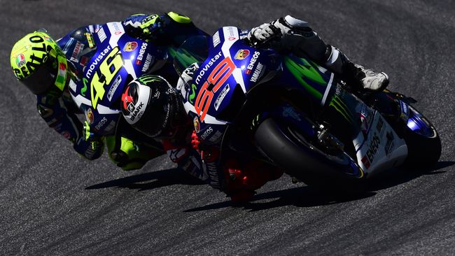 Duet Rossi dan Lorenzo di MotoGP 2021 Dianggap Halusinasi Pengamat MotoGP, Carlo Pernat menilai duet Valentino Rossi dan Jorge Lorenzo untuk MotoGP 2021 merupakan sebuah halusinasi.