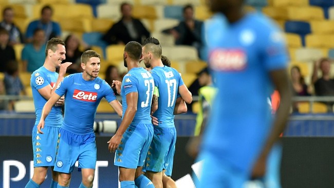 Napoli bukan hanya menang, tapi juga menampilkan permainan cantik dan bersenang-senang di markas lawan ketika menekuk Dinamo Kiev 2-1.