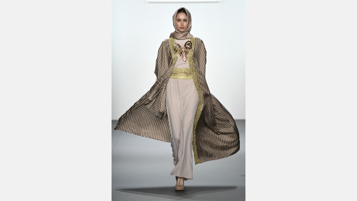 Pembuktian Anniesa Hasibuan di Panggung NYFW