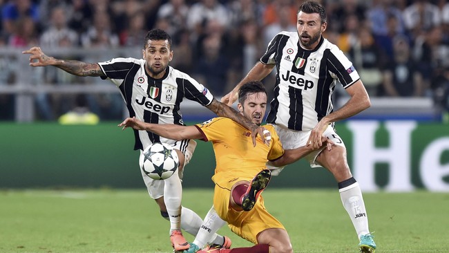Dani Alves sepertinya belum bisa melupakan sakit hati di Barcelona. Pria yang kini di Juventus itu pun menceritakannya saat diwawancara harian Spanyol.
