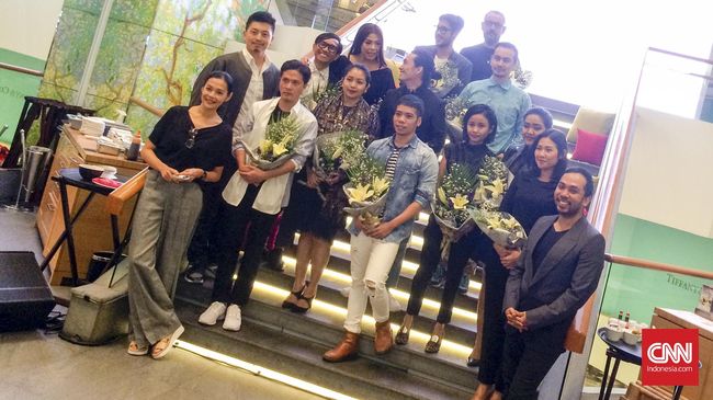 Rama Dauhan siap memperkenalkan kreasi baru untuk kaum adam di perhelatan Plaza Indonesia Men's Fashion Week (PIMFW) 2016 di Jakarta.