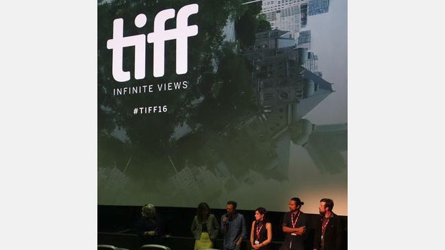 Setelah tayang perdana di Venesia, On the Origin of Fear karya Bayu Prihantoro berkompetisi di Toronto International Film Festival  2016.