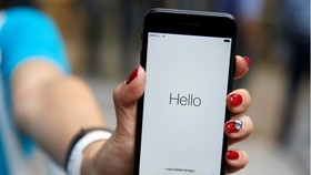 iPhone Baru Sulit Meluncur Tepat Satu Dekade?