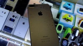 Apple Siapkan iPhone Layar Lengkung Pertama