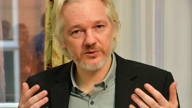 Pengadilan tertinggi Inggris menolak untuk mendengarkan banding Julian Assange mengenai ekstradisi ke AS. 