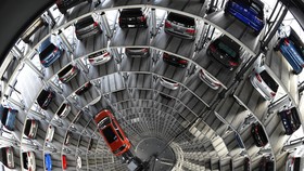 Volkswagen Klarifikasi Kepunahan Mobil Bensin dan Diesel