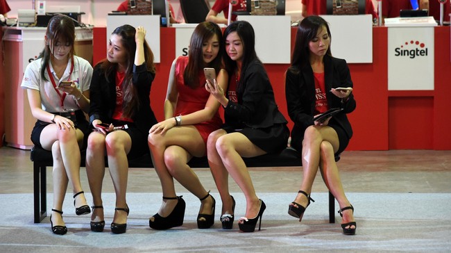Padahal Apple menjadikan tanah Tiongkok sebagai salah satu pasar utama mereka di Asia, karena jumlah penduduknya dan kelas menengah atas yang besar.