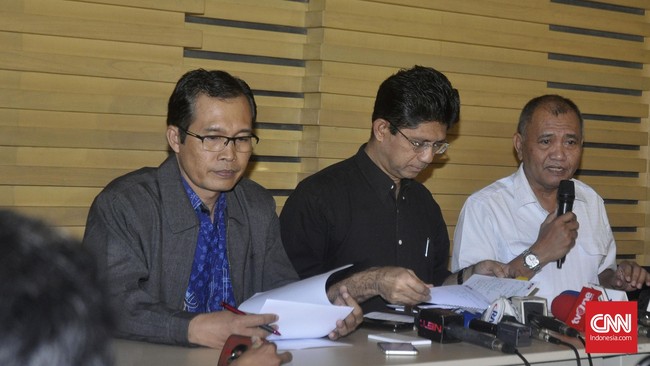 Wakil Ketua KPK Laode Syarif menuduh Ketua DPD Irman Gusman telah membawa uang suap senilai Rp100 juta ke kamar tidur usai bertemu Dirut CV Semesta Berjaya.