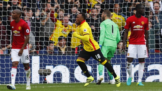 Manchester United menelan kekalahan ketiga beruntun setelah ditaklukkan Watford 1-3 pada lanjutan Liga Primer Inggris di Stadion Vicarage Road, Minggu (18/9).