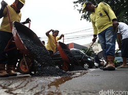 Kualitas Jalanan di Jakarta Buruk, Kapan Sih Diperbaikinya?