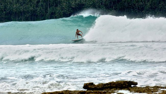 Menjadikan Nias Sebagai Destinasi Wisata Global Menteri Pariwisata Arief Yahya menyebutkan Nias bisa mengikuti jejak Bali dengan mempromosikan diri sebagai destinasi surfing dunia.