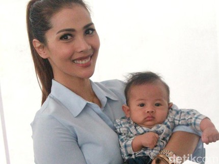 Cerita Anak Bungsu Nadia Mulya Berhenti Nyusu Tanpa Disapih