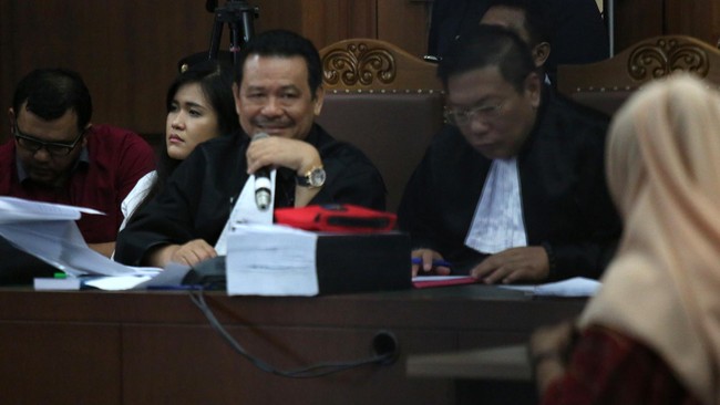 Ilmu kriminologi hanya memberikan deskripsi tentang motif, latar belakang terjadi pembunuhan, dan hal-hal yang mempengaruhi pelaku.