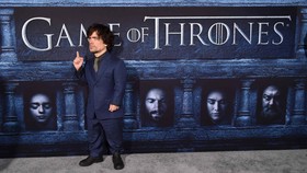 Peter Dinklage Kenang Hari Terakhir Syuting 'Game of Thrones'