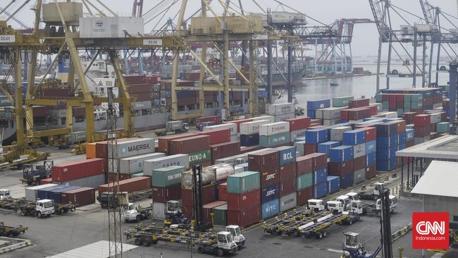 Integrasi Pelindo dan Harapan Baru Penurunan Biaya Logistik Pemerintah akan menggabungkan Pelindo I,II,III dan IV. Salah satu tujuannya, memperbaiki arus logistik supaya lebih efisien.