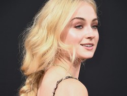 Sophie Turner soal Adegan Diperkosa Kontroversial di Game of Thrones