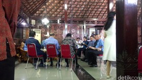 Poros Cikeas Disebut Muncul Karena Sandiaga Uno Tak Pede