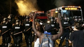 Demonstrasi Rusuh, North Carolina Situasi Gawat Darurat