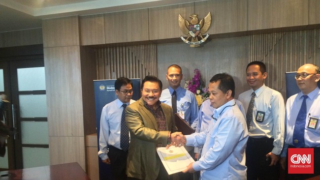 Ketua Umum PKPI AM Hendropriyono menyindir para tersangka makar yang dianggap sebagai kelompok yang berseberangan dengan pemerintah Jokowi-JK.