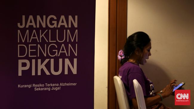 Beberapa cara telah disiapkan pemerintah untuk menangani kasus demensia. Tak hanya tenaga sukarelawan, sebuah aplikasi juga telah disiapkan untuk membantu.