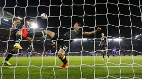 Potret Duel Sengit Babak Ketiga Piala Liga