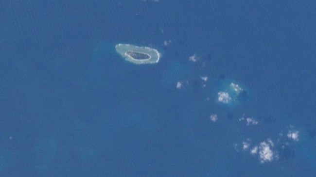Taiwan meminta Google mengaburkan citra satelit yang disebut para ahli menunjukkan adanya instalasi militer baru di Itu Aba, salah satu daerah sengketa di LCS.