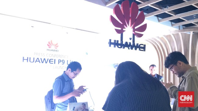 Akun Twitter Huawei Brazil diretas pada, Jumat (29/11). Sebanyak dua cuitan yang mengatasnamakan akun tersebut menyinggung kompetitor Huawei yakni Apple.