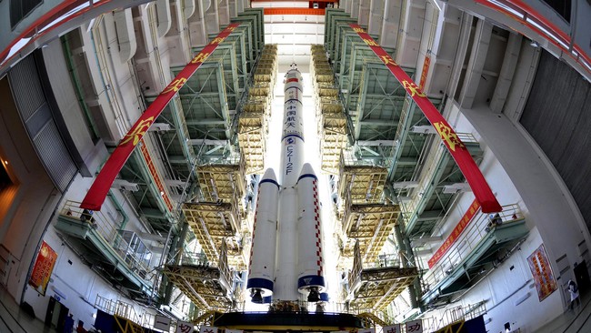 Stasiun luar angkasa Tiangong milik China diperkirakan akan menabrak permukaan bumi pada Oktober 2017 hingga April 2018.