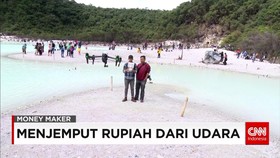 Jemput Rupiah Dari Udara