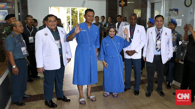 Sebagian masyarakat menyambut positif kehadiran duet dari Poros Cikeas dengan segera membentuk wadah sebagai upaya untuk memenangkan Agus-Sylviana.