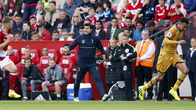 Mauricio Pochettino menolak anggapan bahwa tim yang memainkan pola menyerang selalu identik dengan predikat tim yang lebih berani.