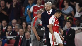 Wenger Beri Sinyal Sanchez dan Oezil Bertahan di Arsenal