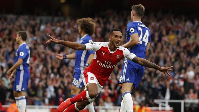 Tiga gol Arsenal ke gawang Chelsea dicetak di babak pertama oleh Alexis Sanchez, Theo Walcott, dan Mesut Oezil, melalui permainan impresif The Gunners.