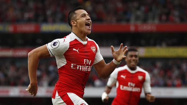 Dua pemain kunci Arsenal, Mesut Oezil dan Alexis Sanchez, belum juga menyepakati kontrak baru yang disodorkan manajemen The Gunners.