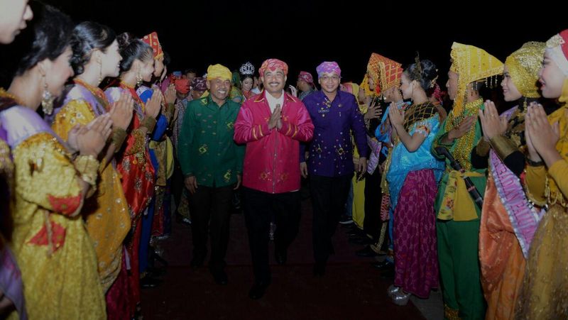 Pembukaan Festival Pesona Palu Nomoni (FPPN) Kota Palu, Sulawesi Tengah, berlangsung heboh dan meriah.