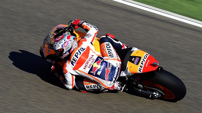 Pebalap Suzuki, Aleix Espargaro menilai Marc Marquez bisa membahayakan nyawa orang lain bila tak mengubah sikapnya di lintasan.