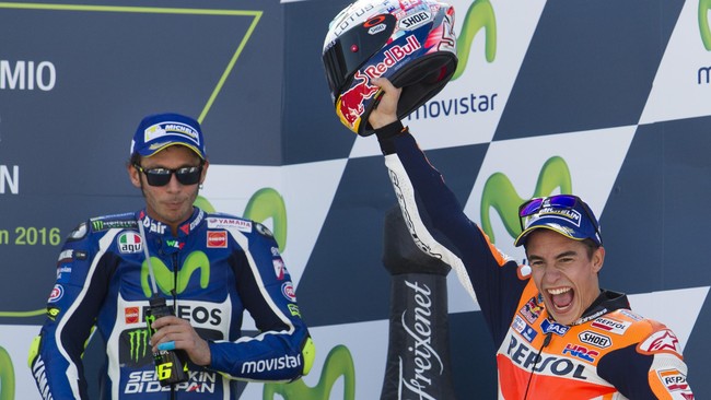 Valentino Rossi sudah mengetahui namanya disebut-sebut dalam perayaan gelar Marc Marquez. Namun, The Doctor tidak ingin menanggapinya.