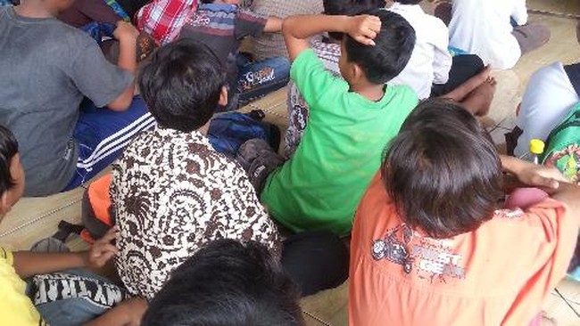 Bertemu dan mengenal mereka membuat kami sadar betapapun sulit hidup yang kami punya saat ini atau pun di depan nanti, selalu akan ada hal untuk disyukuri.