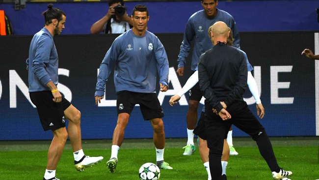 Sebanyak 55 persen dari total 358 pengguna akun twitter hingga Selasa (27/9) sore pukul 16.03 WIB, menjagokan Real Madrid kalahkan Borussia Dortmund.