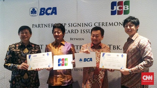 Keputusan menggandeng JCB dilatarbelakangi oleh tingginya angka kebutuhan transaksi nasabah di luar negeri, terutama di Jepang dan Singapura.
