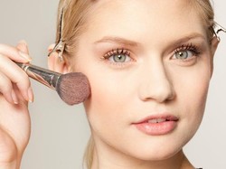 Tips Makeup Simple untuk Meeting di Zoom