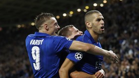 Islam Slimani Pahlawan Baru Leicester City